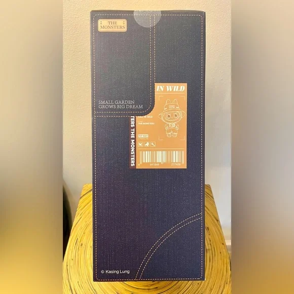 Pop Mart Labubu Fall in Wild Big Doll - Picture 11 of 16